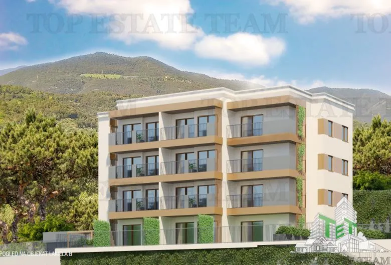 Apartment for Sale in Tivat, Montenegro - foto 3