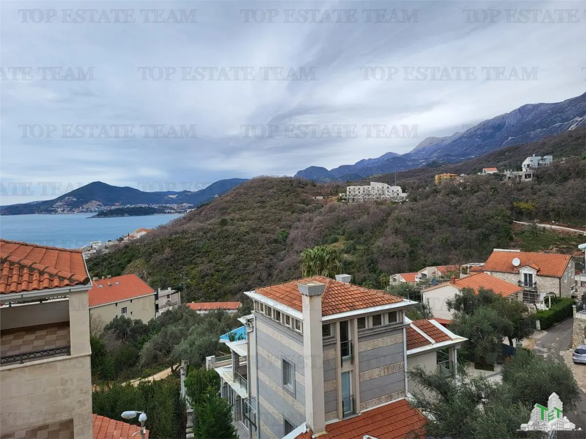 Apartment for Sale in Budva, Montenegro - foto 11