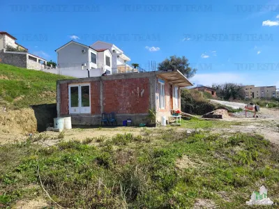 Villa for Sale in Budva, Montenegro - foto 3