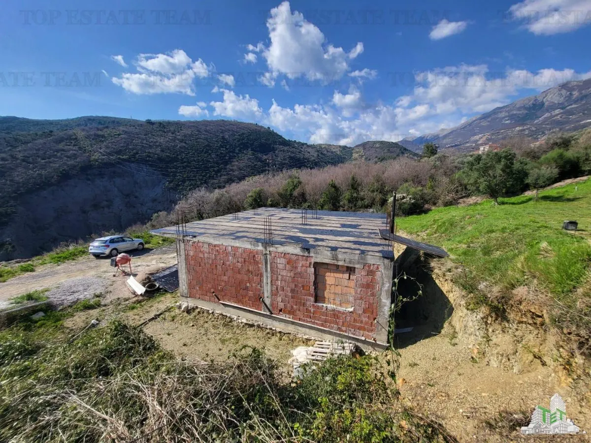 Villa for Sale in Budva, Montenegro - foto 4