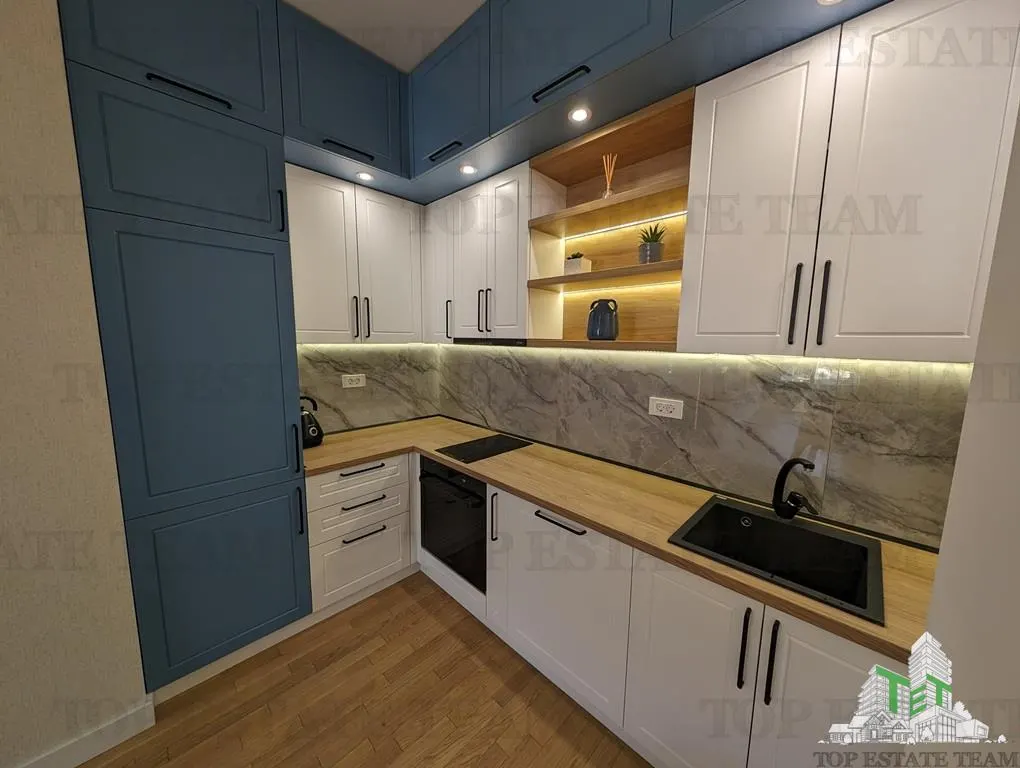 Apartment for Sale in Budva, Montenegro - foto 4