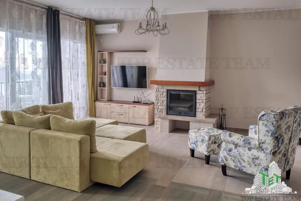 Apartment for Sale in Herceg-Novi, Montenegro - foto 1