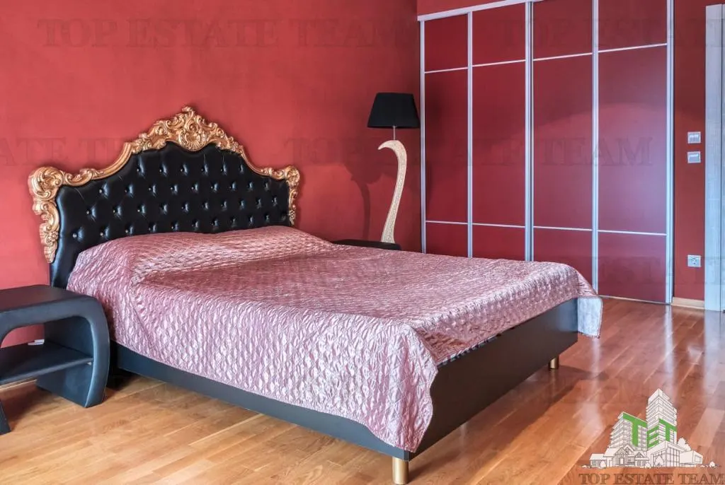 Apartment for Sale in Herceg-Novi, Montenegro - foto 8