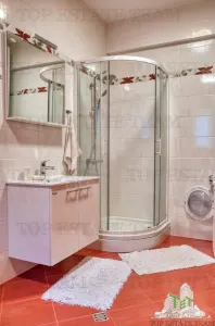 Apartment for Sale in Herceg-Novi, Montenegro - foto 9