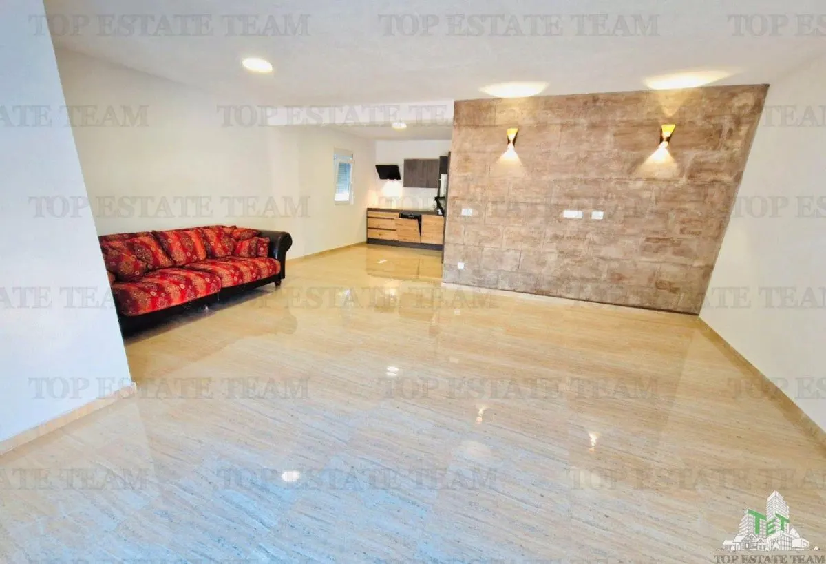 Villa for Sale in Bar, Montenegro - foto 3