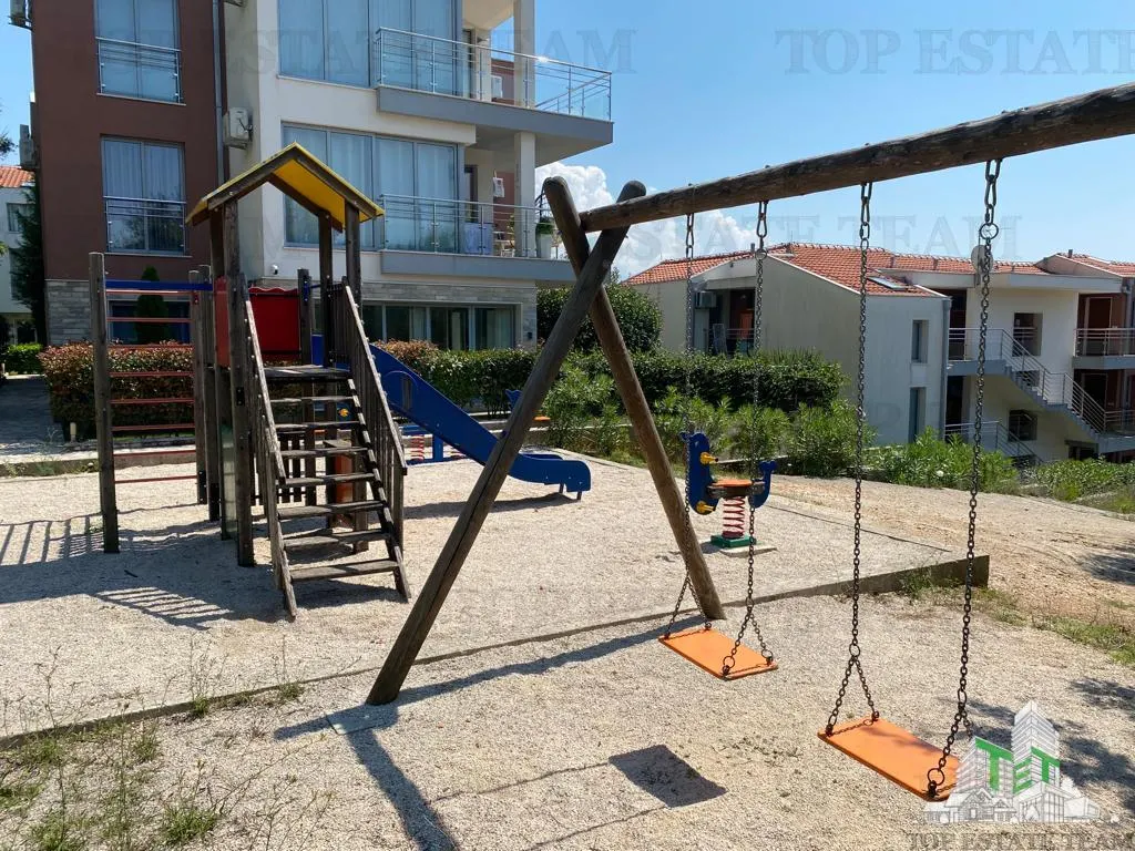 Apartment for Sale in Herceg-Novi, Montenegro - foto 11
