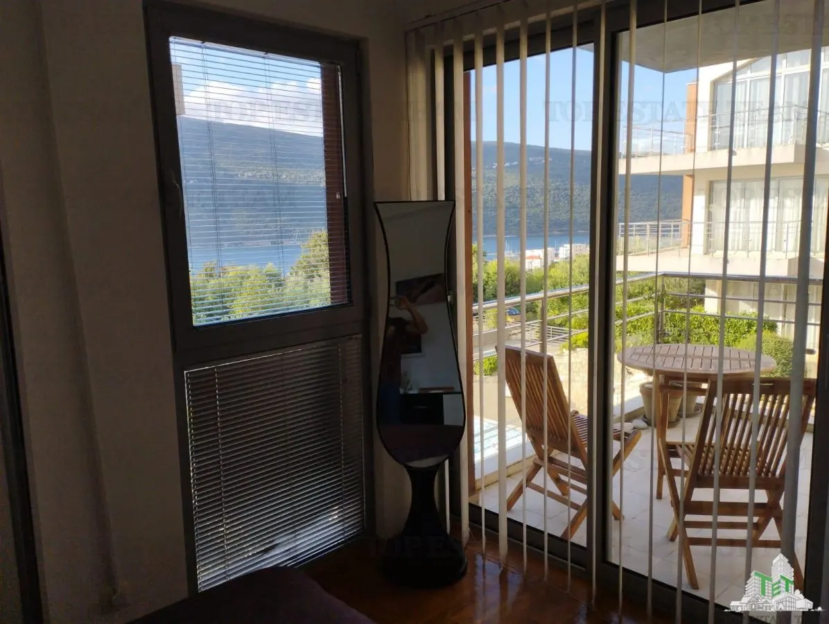 Apartment for Sale in Herceg-Novi, Montenegro - foto 13