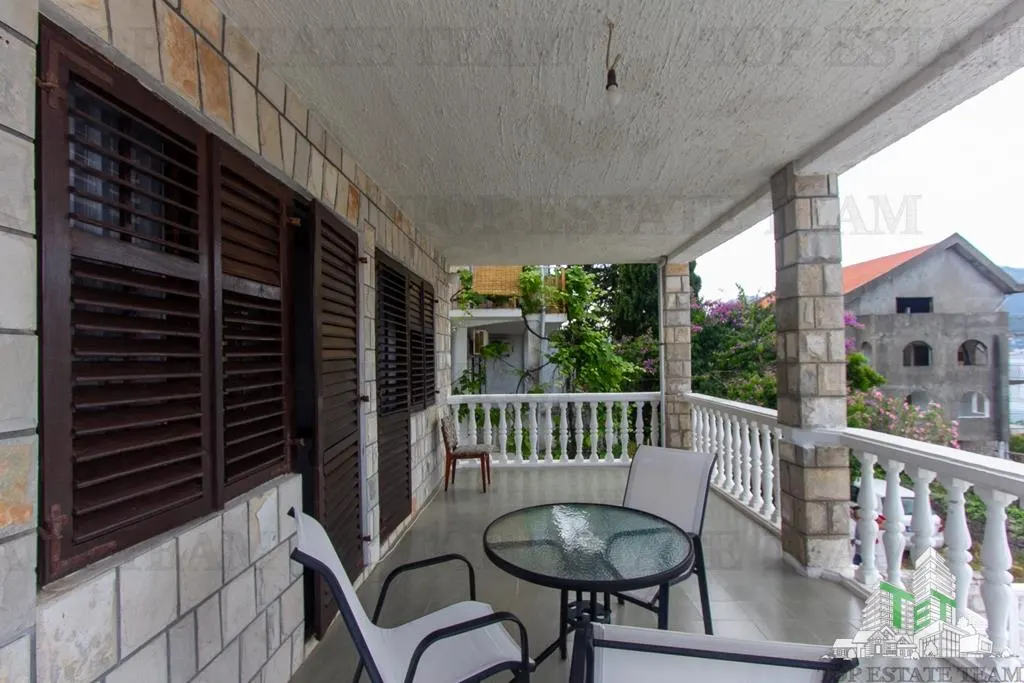 Villa for Sale in Tivat, Montenegro - foto 13