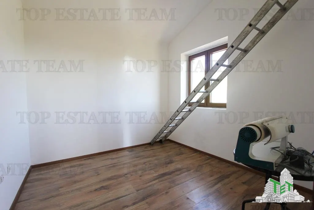 Villa for Sale in Tivat, Montenegro - foto 15