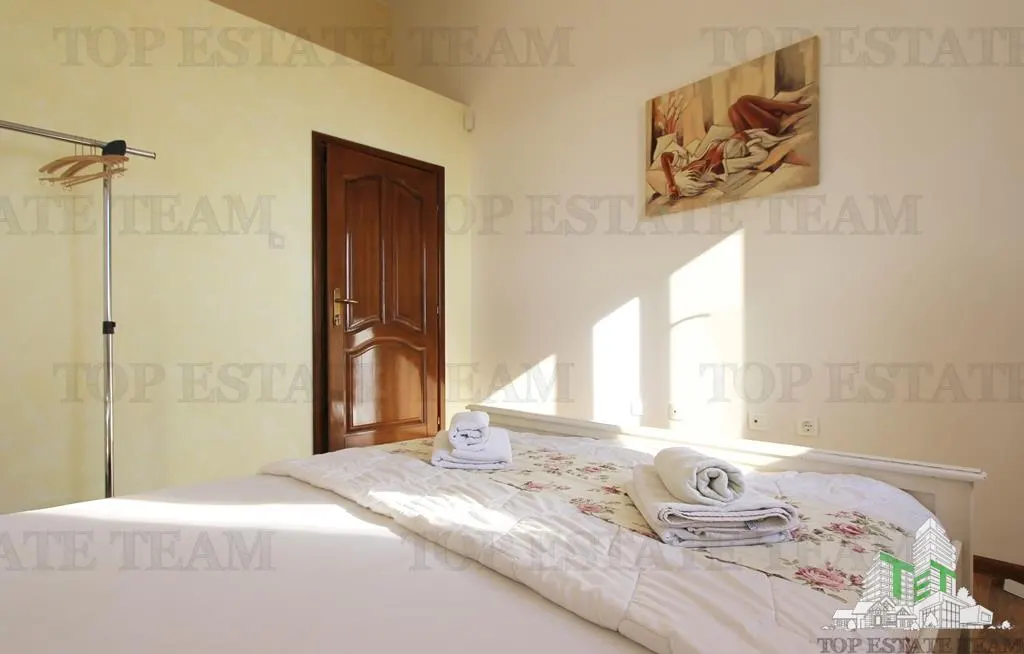 Villa for Sale in Tivat, Montenegro - foto 4