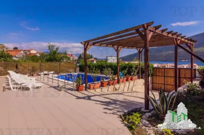 Villa for sale in Herceg-Novi, Montenegro - Djenovici