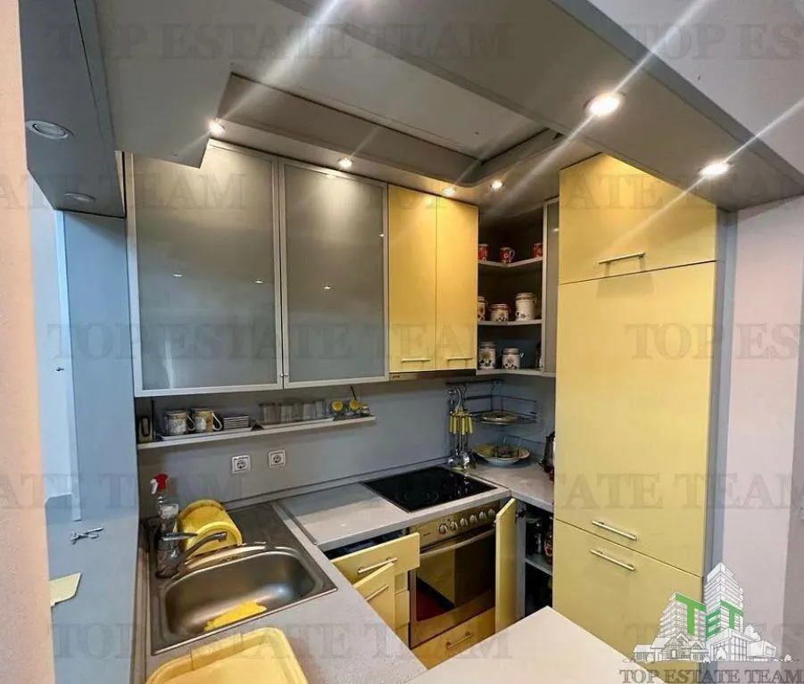 Apartment for Sale in Budva, Montenegro - foto 2