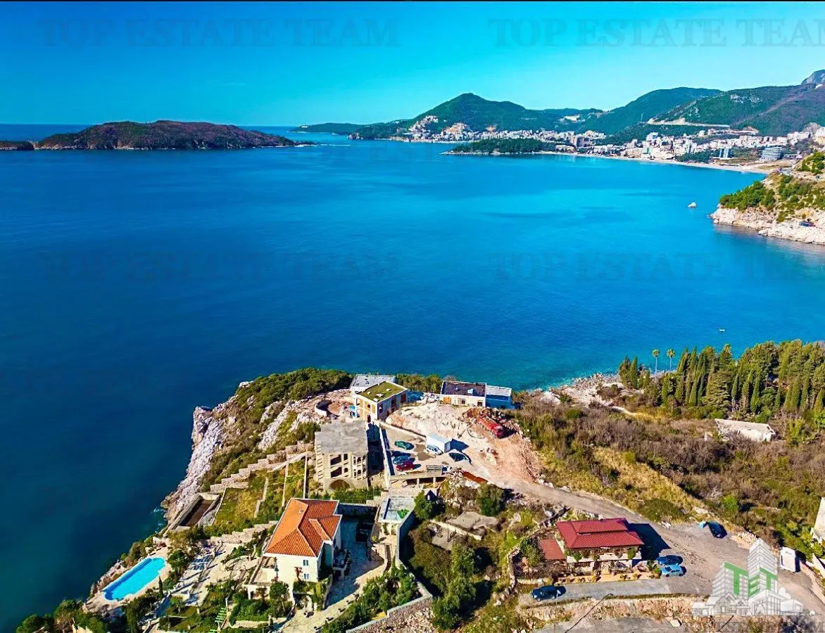 Villa for Sale in Budva, Montenegro - foto 20