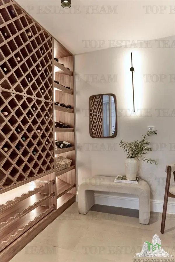 Villa for Sale in Kotor, Montenegro - foto 12
