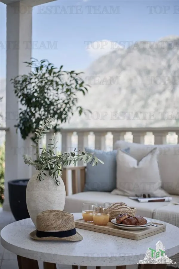 Villa for Sale in Kotor, Montenegro - foto 20