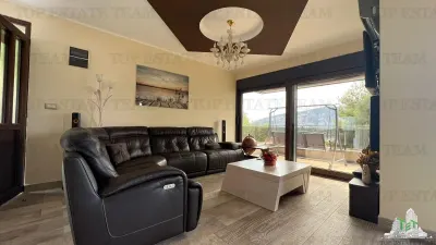 Villa for Sale in Herceg-Novi, Montenegro - foto 3