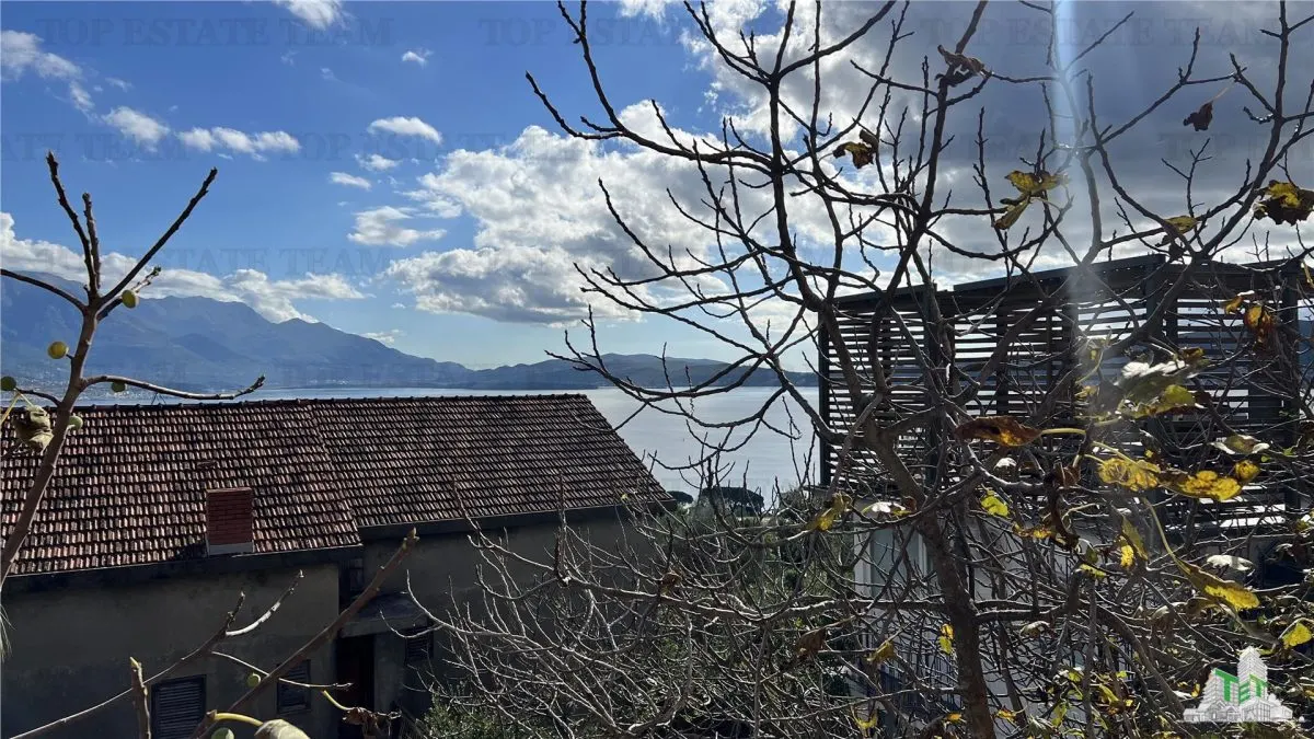 Apartment for Sale in Herceg-Novi, Montenegro - foto 10