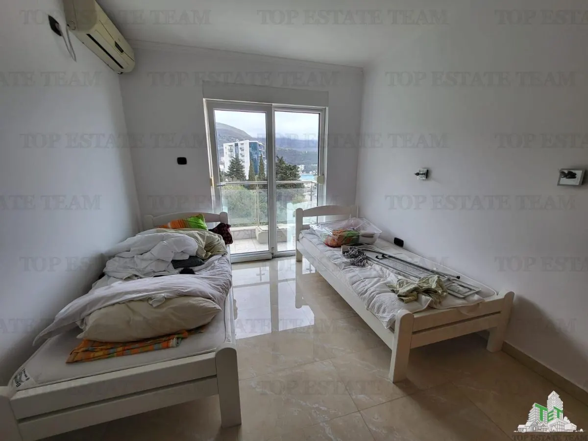 Apartment for Sale in Budva, Montenegro - foto 5